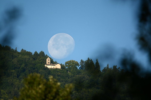 FEM_7612m by MILESI FEDERICO, summer italy moon detail sunrise landscape nikon europa europe italia estate alba details luna piemo