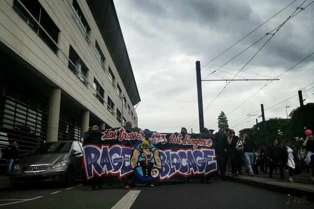 #Nantes: #manif26mai:  #LoiTravail 49-3 #EtatUrgence:  RAGE! BLOCAGE!