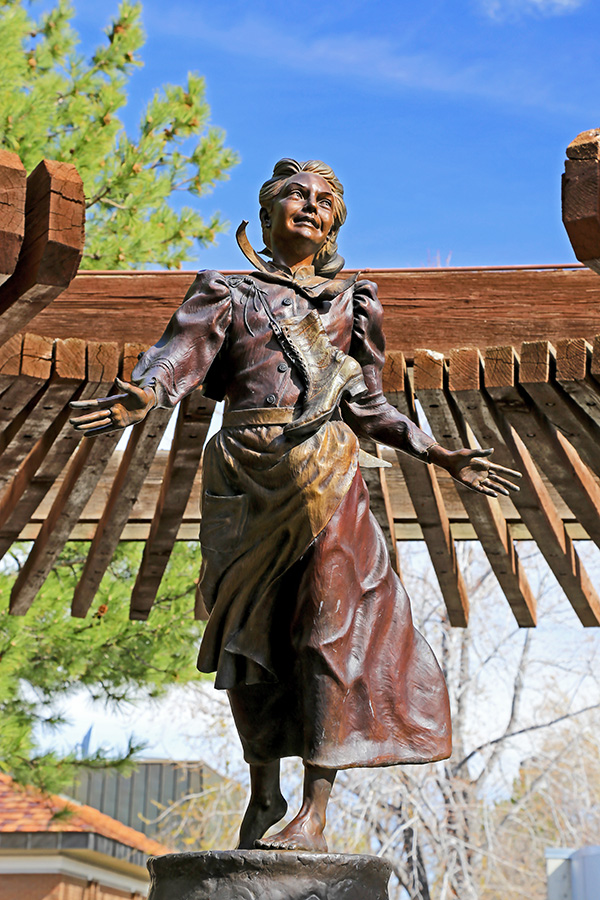 Nellie Pucell Unthank, SUU Campus, 5 April 2015 (1)