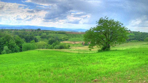 sky grass landscape countryside village country serbia hdr selo srbija nebo trava pejzaz poljanice