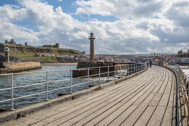 Whitby Harbour Pier -2300