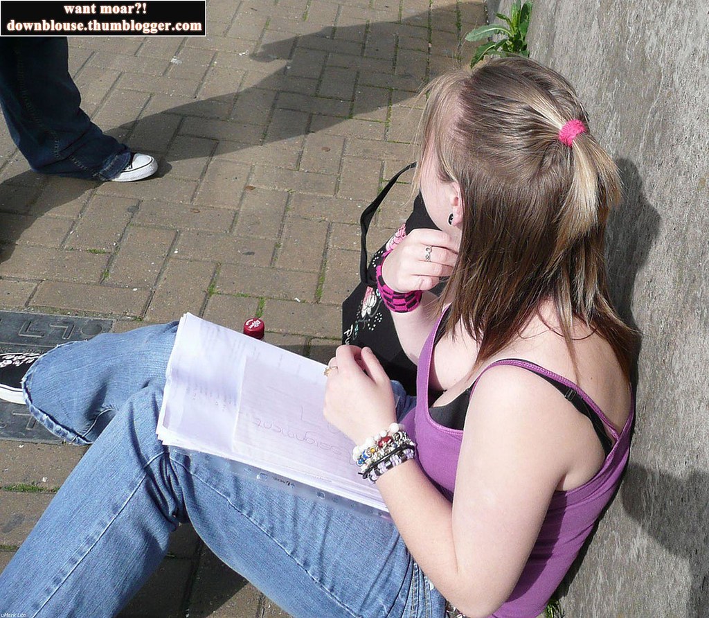 1 Voyuer Teen Creepshot Downtop Bra View Milnesshane Flickr