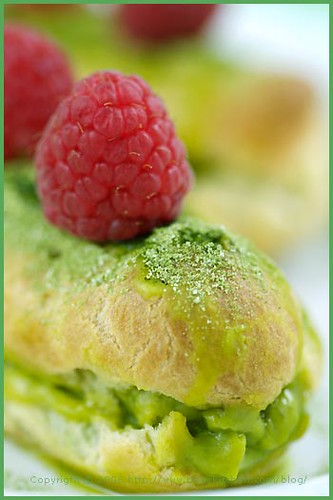 Éclairs au thé matcha et histoire de pâte à choux - Matcha Tea Éclairs and Choux Pastry Stories | by La tartine gourmande