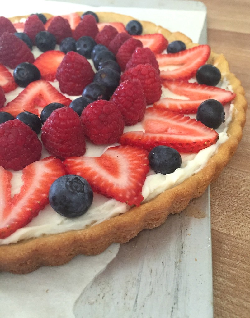 yummy fruit pizza