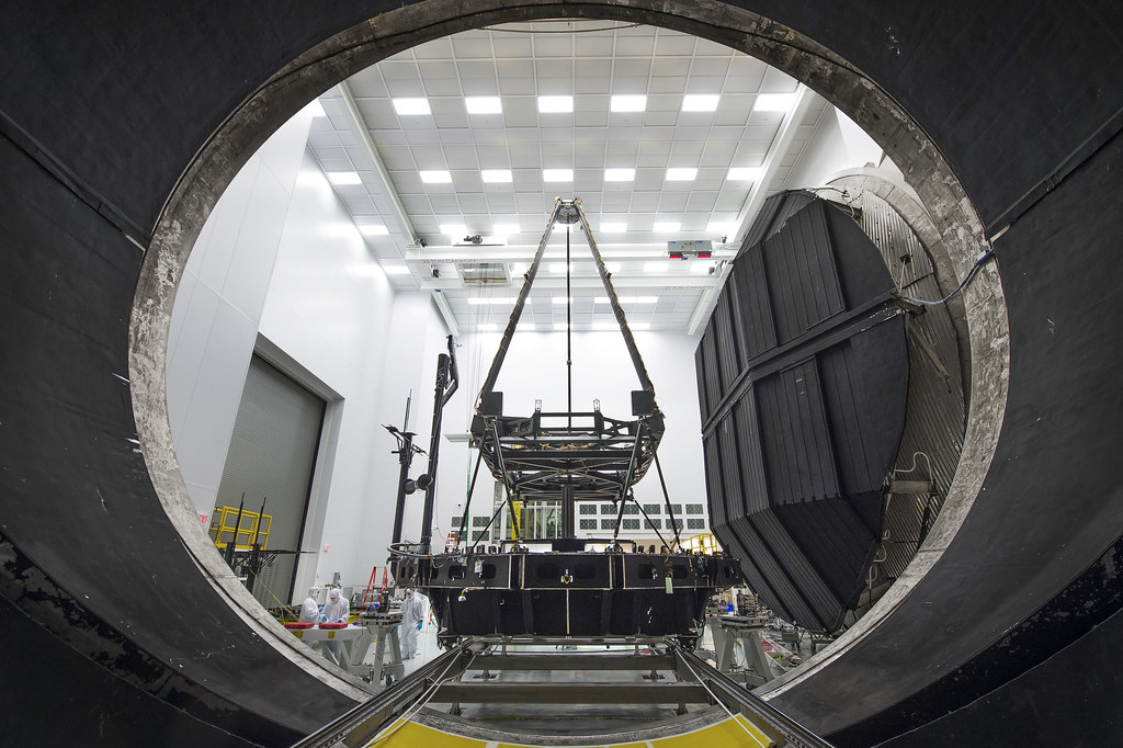 Johnson Testing Tower Ramping Up For Johnson's Chamber A Test | Looking out from i… | Flickr