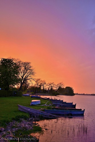 sunset red sky lake laura boats evening colorful birzai sirvena pacesiunaite