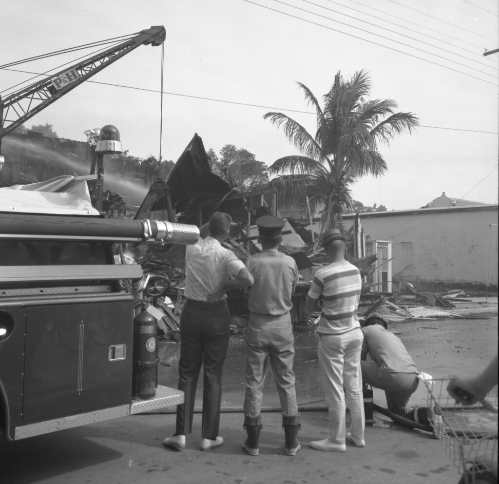 MM00041286x | Key West Fire Department standing by the fire-… | Flickr