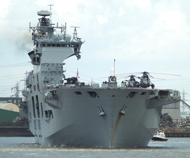 HMS Ocean L12 (10) @ Gallions Reach 07-08-15
