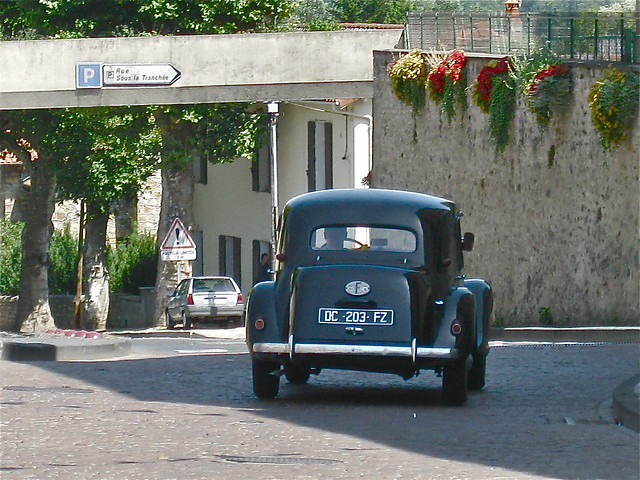 1950s CITROËN 11CV Traction Avant while driving