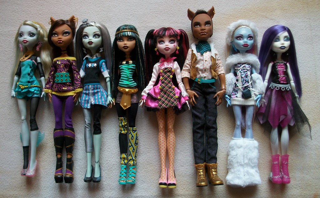 Monster High - Basic Collection - Wave 2/School's Out.