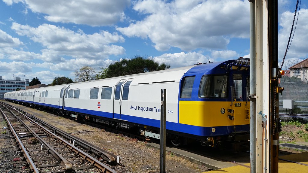20150428_132455 | Asset Inspection Train at Northfields .FIS… | FISH ...