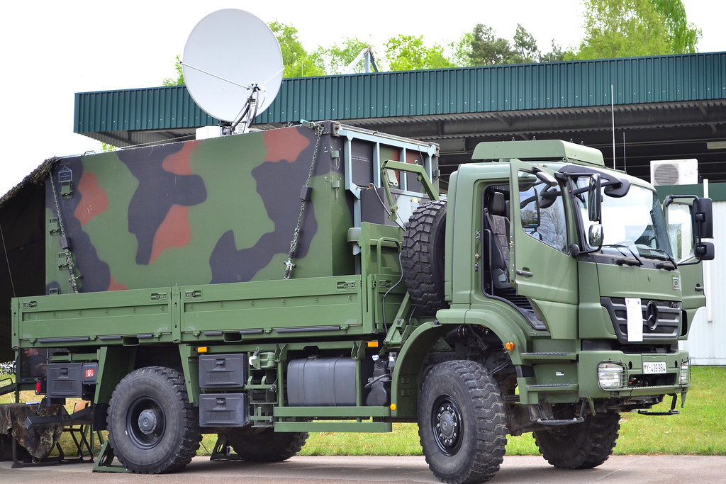 Command Post Vehicle - Telecommunication | R Schulte | Flickr