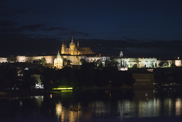 Praha Hrad by night