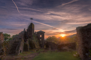 Sonnenuntergang - Ruine der Burg Hohnstein