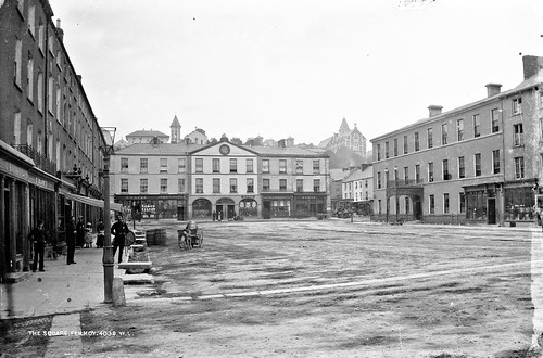 square convent cocork countycork fermoy queenssquare glassnegative loretto riverblackwater robertfrench williamlawrence nationallibraryofireland loretoconvent ecotter lawrencecollection dhayes tmannix lawrencephotographicstudio thelawrencephotographcollection