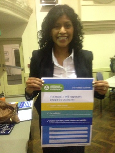 Samantha Ratnam (The Greens) signing ACF climate pledge at Wills2016 climate forum