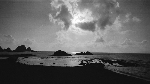 ocean sunset sea blackandwhite bw orchid film beach analog 35mm island bay nikon no taiwan analogue agfa tao nikonfm2 chin dong fm2 lanyu nikonfm2n 135film pongso jaredyeh hiphopmilk