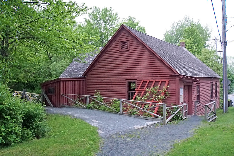 Bridgewater, along the trail