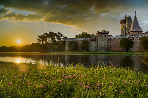 sunset sun lake castle water colors clouds dawn spring colorful sony may wolken rays sunrays schloss bunt burg laxenburg sonennaufgang