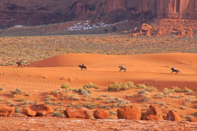 Ride Accross the Valley, Monument Valley, AZ 01601