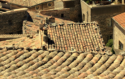 Roof tiles in Provence