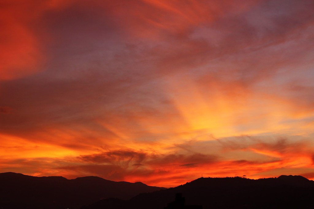 El Atardecer De Hoy En Medellin Sunset Today At Medellin Flickr