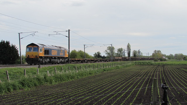 GB Railfreight 66702 and 66730 at Waterbeach working 6T64.