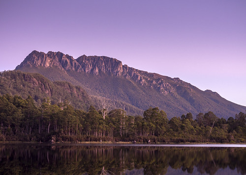 sunset mountain reflection tasmania tullah westcoasttasmania lakerosebery mtmurchison olympusomdem5 1240mmf28