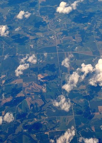 2016 airplane delta2303 landscape wisconsin crops fields