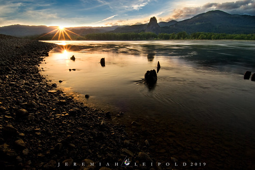 sunset oregon nikon northwest columbiarivergorge sunstar beaconrock ©jeremiahleipold