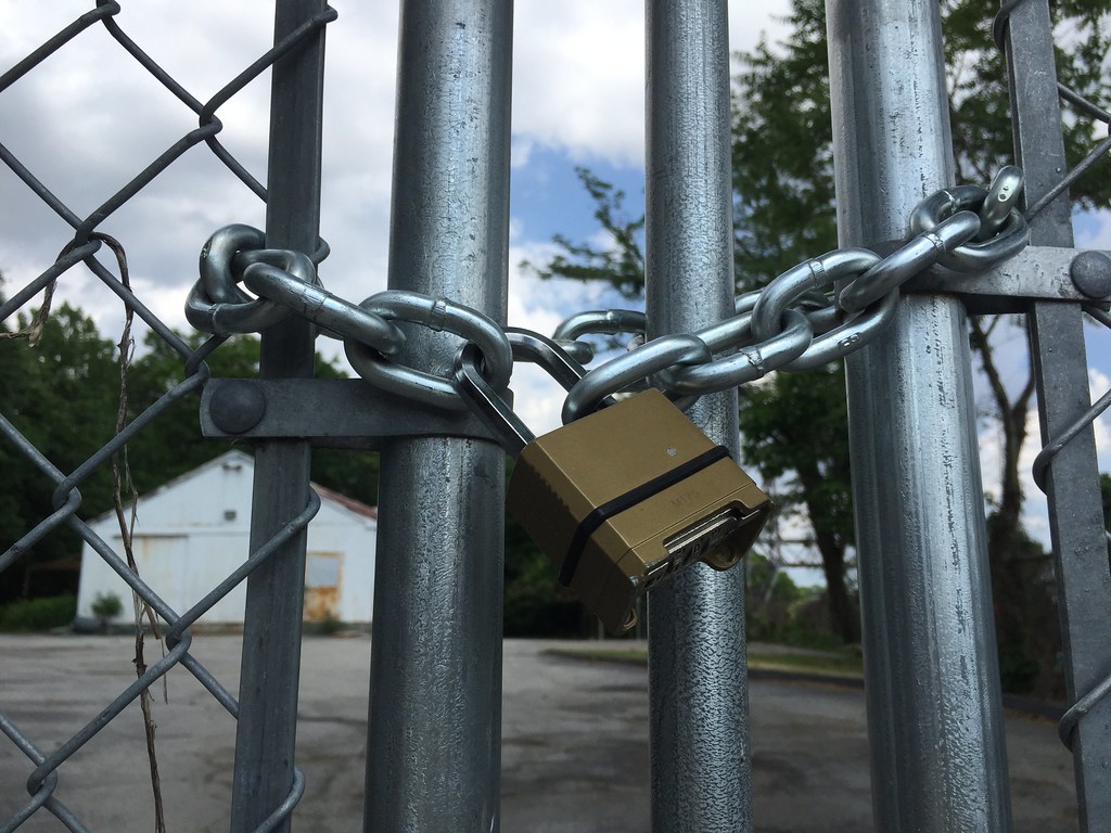 fence, lock, chain, chainlink, locked.