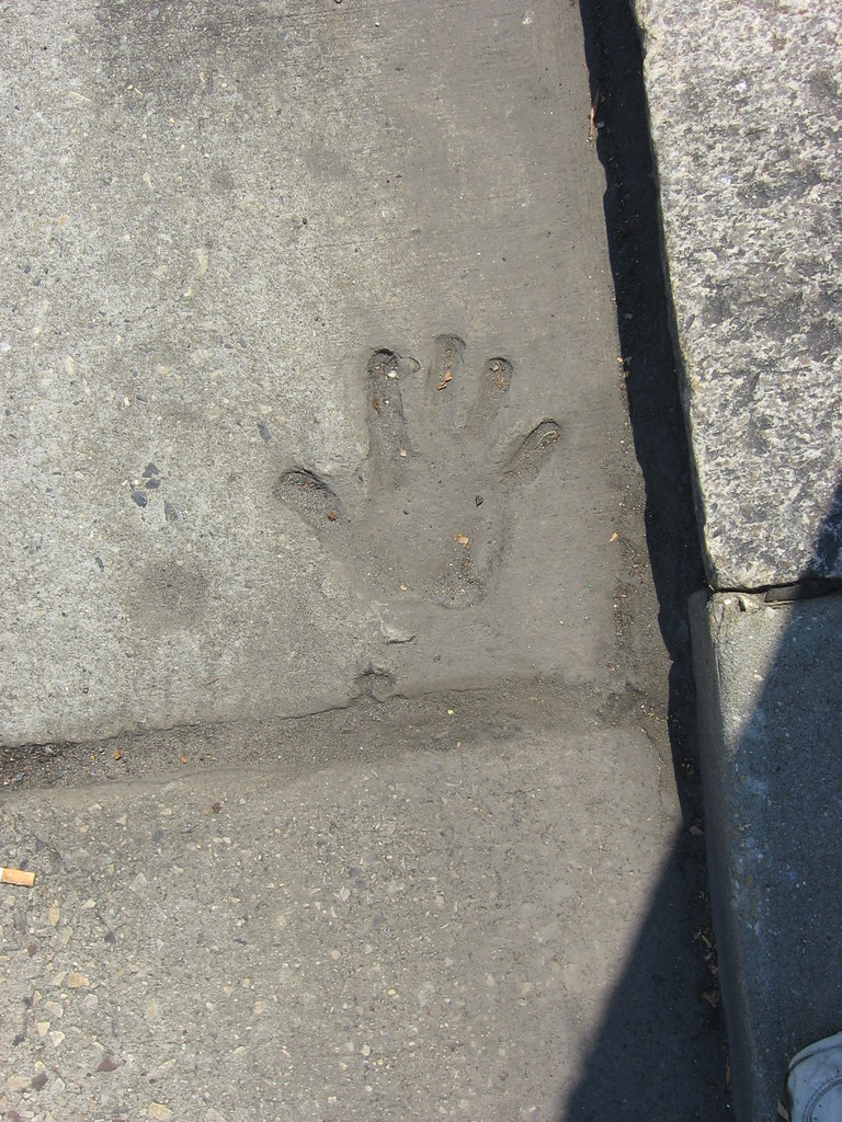 Handprint in Cement | iirraa | Flickr