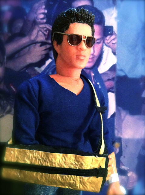 Shahrukh's shoulder surgery in 2013 (an SRK doll tribute)