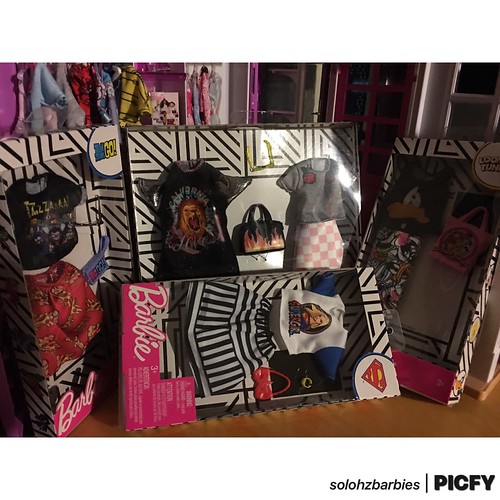 Wal Mart Finds 😍 Barbie Fashion Packs 2019 #teentitansgo #looneytunes #superhero | by moeoloaano85