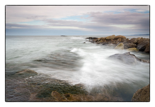 fileybrigg coast waves yorkshire rocks