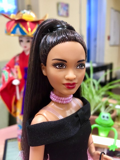 I love her rich, vibrant lip color and the highlights in her hair.  I think this is one of the loveliest Barbie face & hair combos that Mattel has produced.