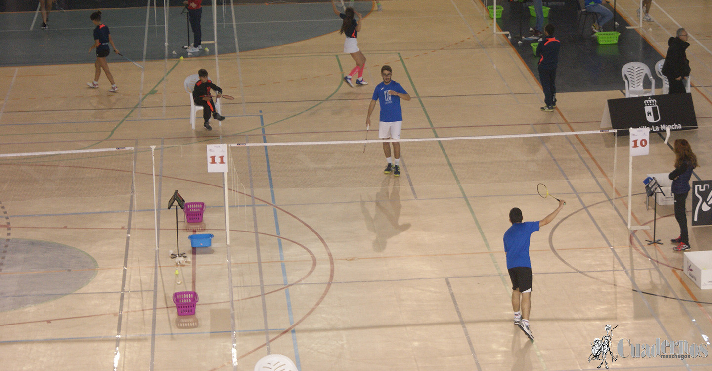 tomelloso-celebra-el-campeonato-regional-de-badminton-en-edad-escolar-14