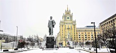Monumento a Vladimir Mayakovski en Moscú - Rusia