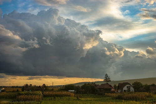 romania transylvania landscape clouds sunset evening storm cumulus cumulonimbus beauty beautiful scenic