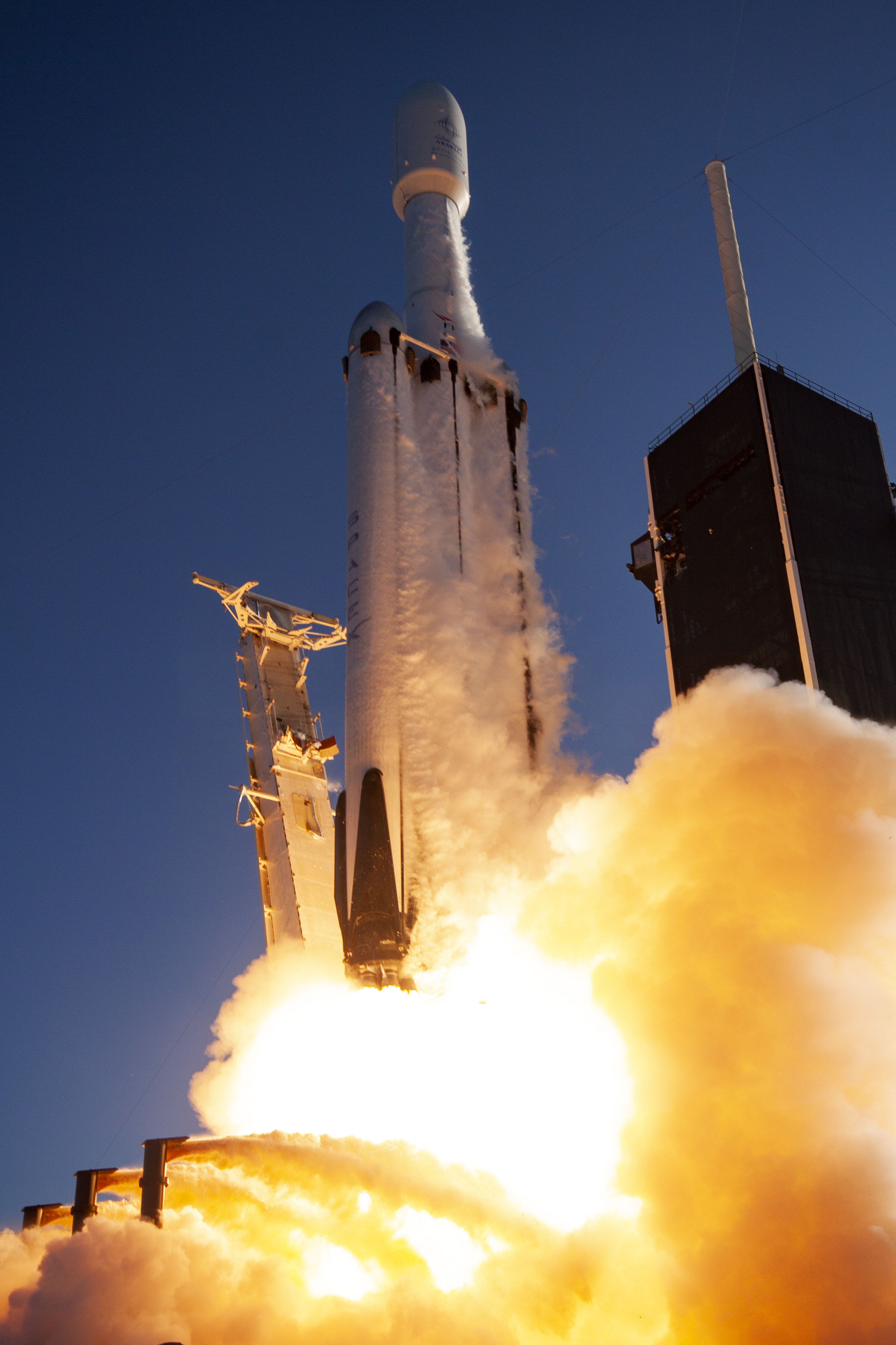 Falcon Heavy ArabSat 6A