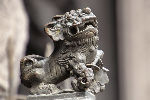 taiwan taipei landscape scenery travel colorful blue outside vacation town tamron buildings city street white black red ancient commercial temple lion sculpture couple lover dragon people