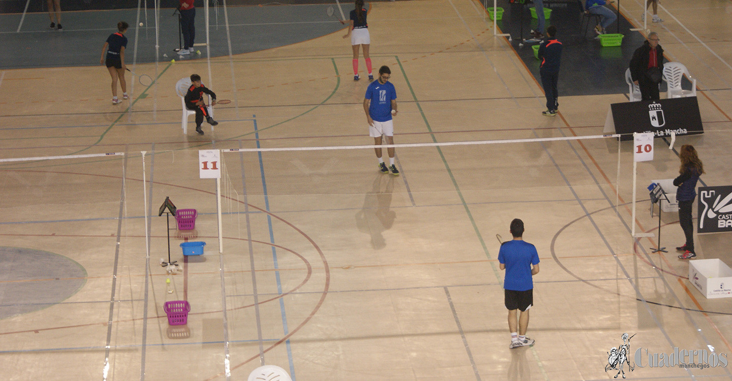 tomelloso-celebra-el-campeonato-regional-de-badminton-en-edad-escolar-13