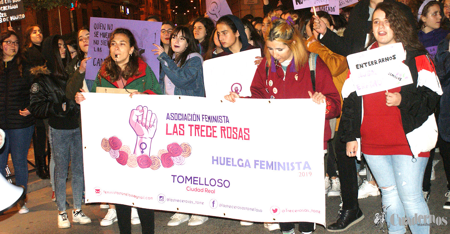 manifestacion-8-marzo-asociacion-13-rosas-tomelloso-12