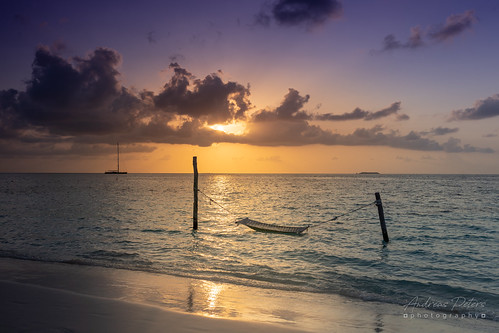 A7304777_s by AndiP66, Bandos, Maldivesstrand beach sonne sun sonnenuntergang sunset wolken clouds evening abend bandos nor