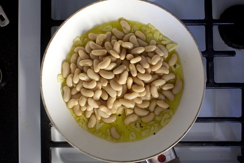 add cannellini to the aglio e olio | by smitten kitchen
