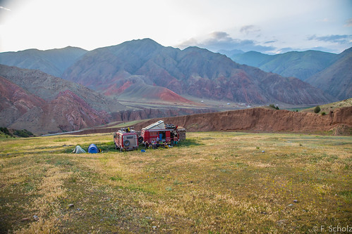 oshregion kirgisistan roadtrip overland travels vw vwlt 4x4 lt4x4 adventure vanlife allradwohnmobil centralasia zentralasien overlanding seidenstrase silkroad kyrgyzstan