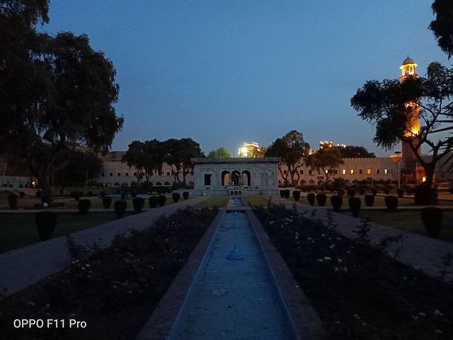 lahore fort mobile photography