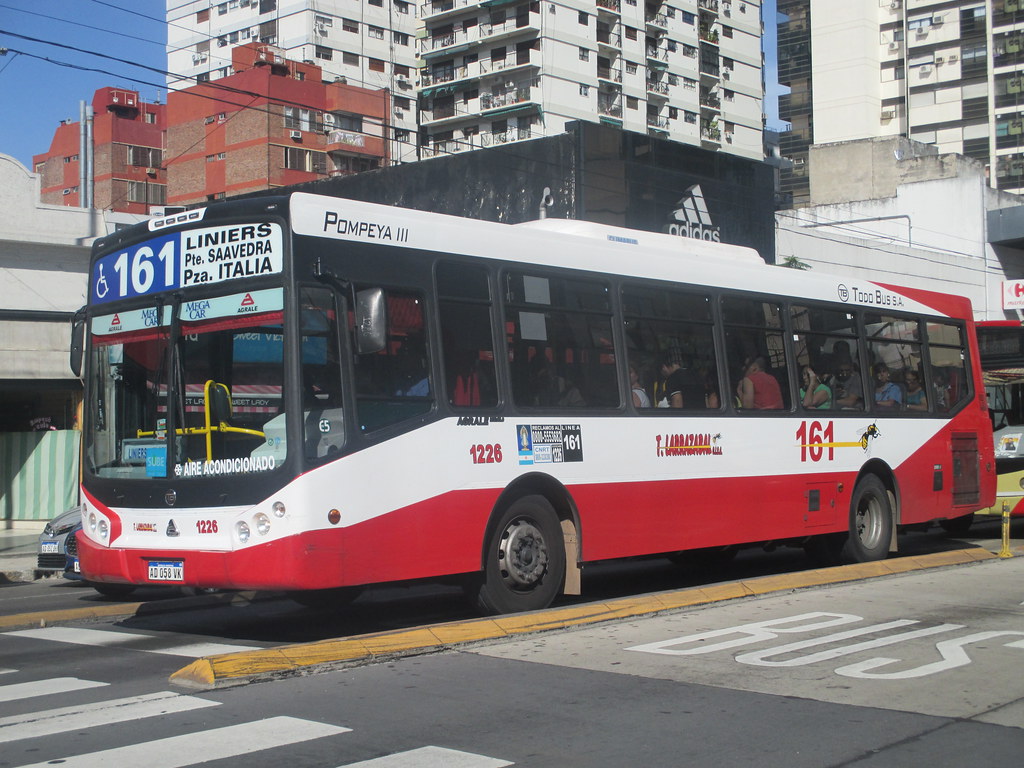 Línea 161 Liniers - Plaza Italia | T. Larrázabal C.I.S.A.-… | Flickr