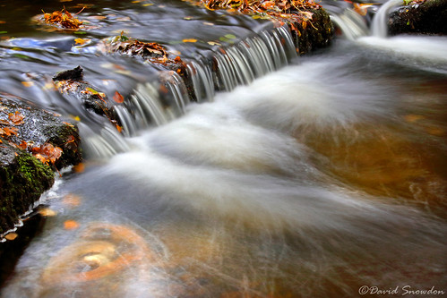 davidsnowdonphotography canoneos80d landscape stream water waterfall westburton northyorkshire yorkshiredales yorkshire longexposure autumn fall leaves