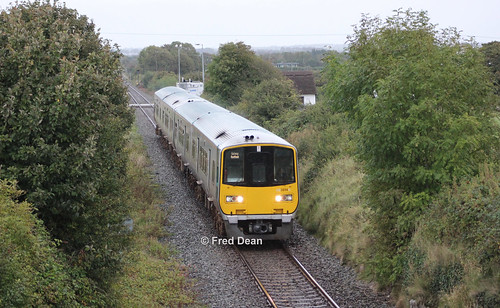 irishrail 2814 2813 2801 2802 roscam galway september2016 2800class tokyu railcar iarnrodeireann